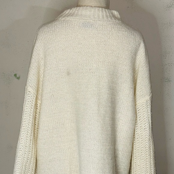 Cream Pull-Over Sweater - Picture 5 of 9
